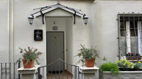 Helle Hus guest house - 200m from piazza bologna metro and 10 minutes from the Colosseum